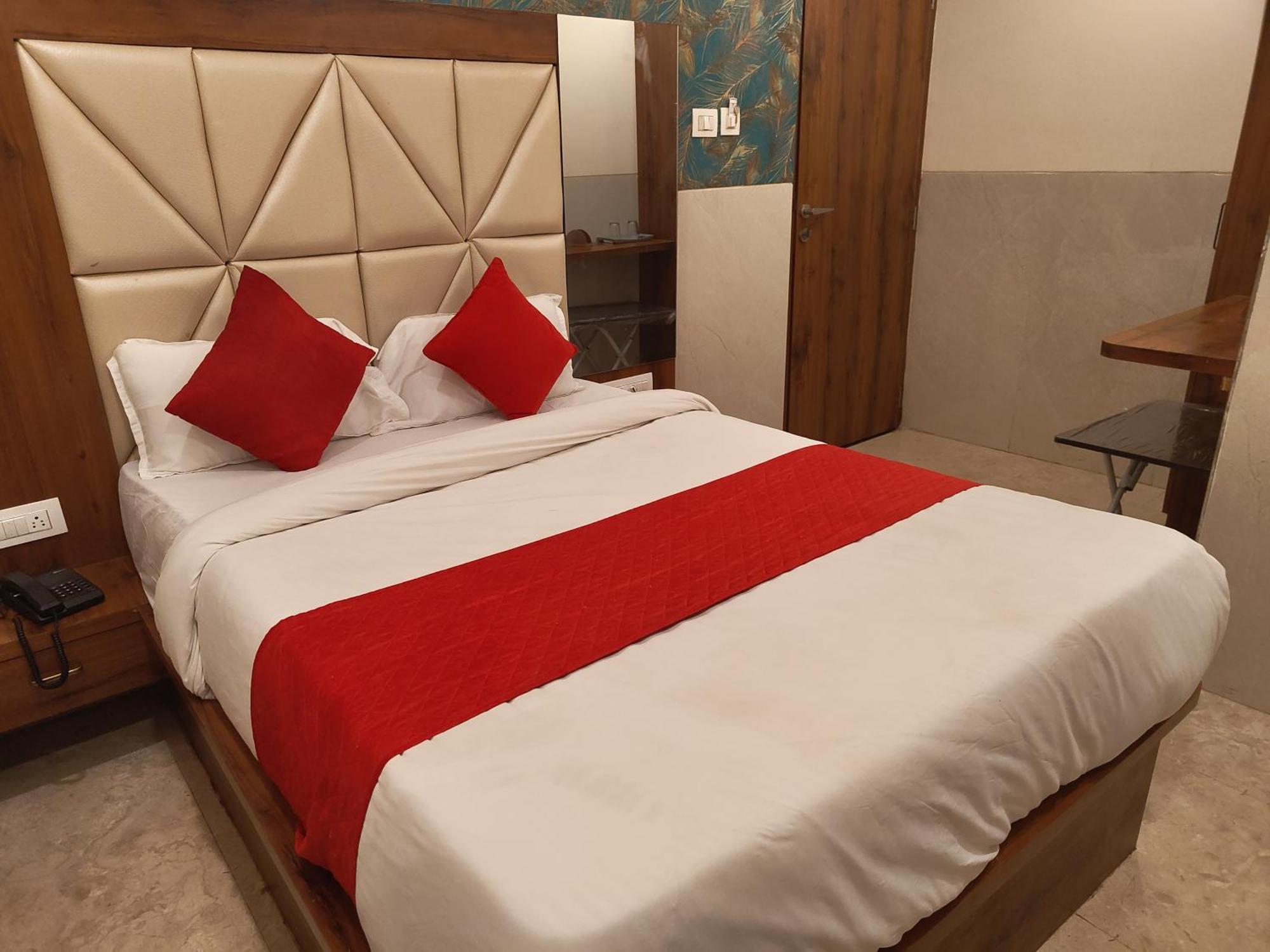 Hotel Dream Palace Residency - Near To Us Embassy Bkc Mumbai Exterior foto